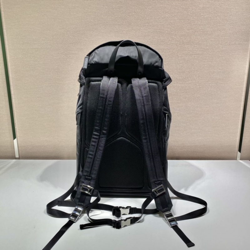 Pra*a backpacks